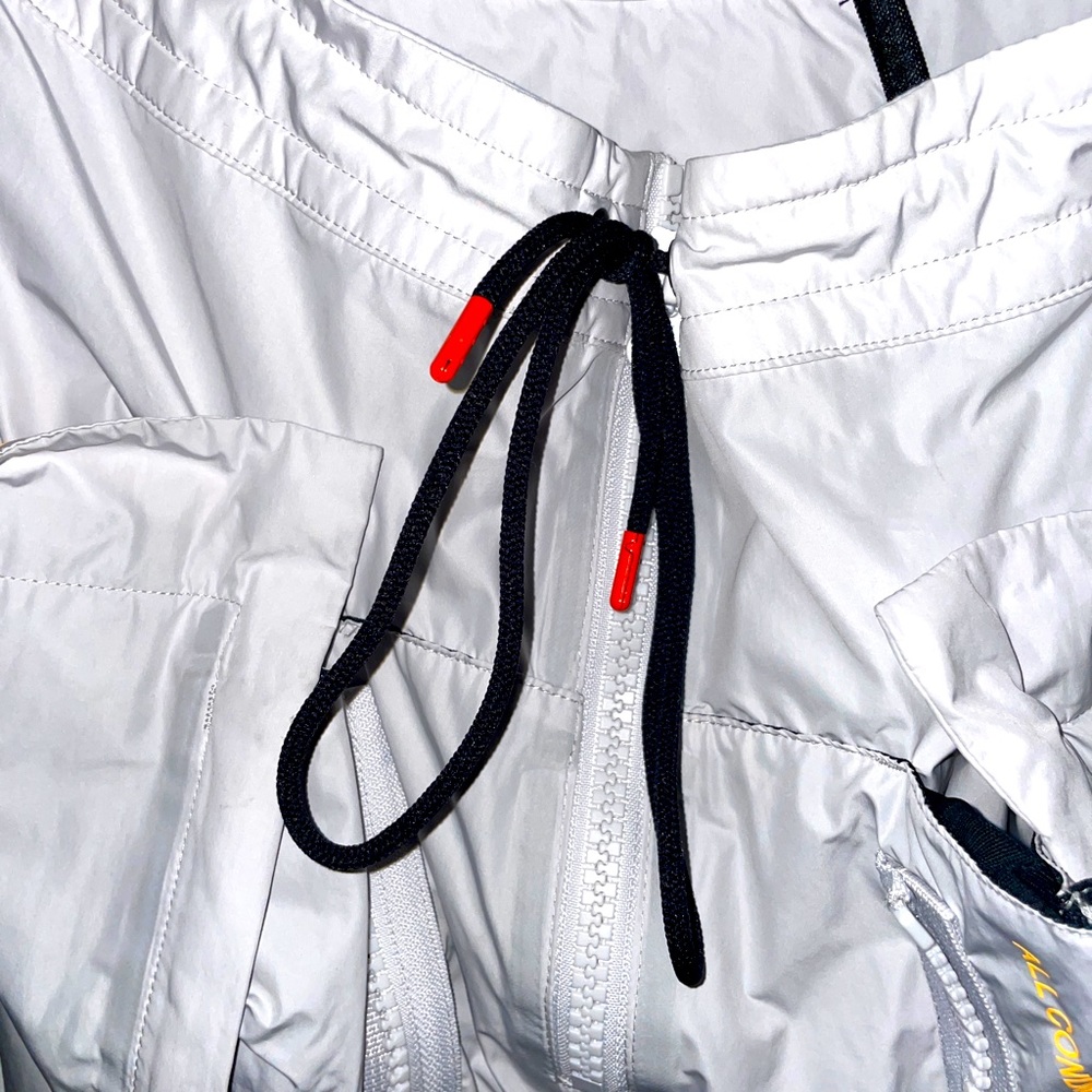 Nike ACG cropped cargo pants